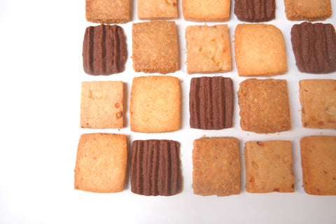 Assortiment de biscuits salés -4種のセイボリークッキー缶-